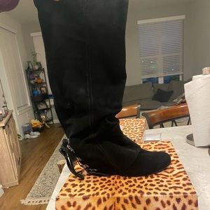 Flying monkey slouched boot